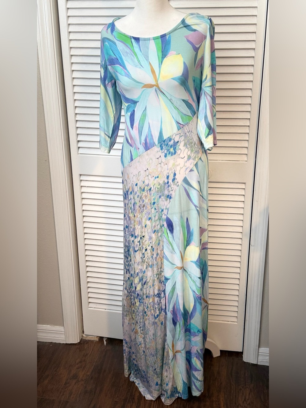 Soft Surroundings Women’s Stella Maxi Dress Size Medium Boho Floral Artsy Beach